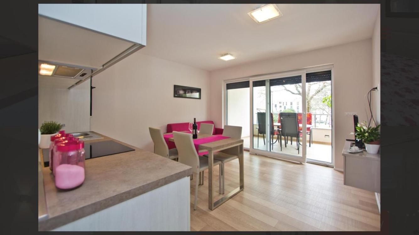 Adria Apartments 포레치 외부 사진