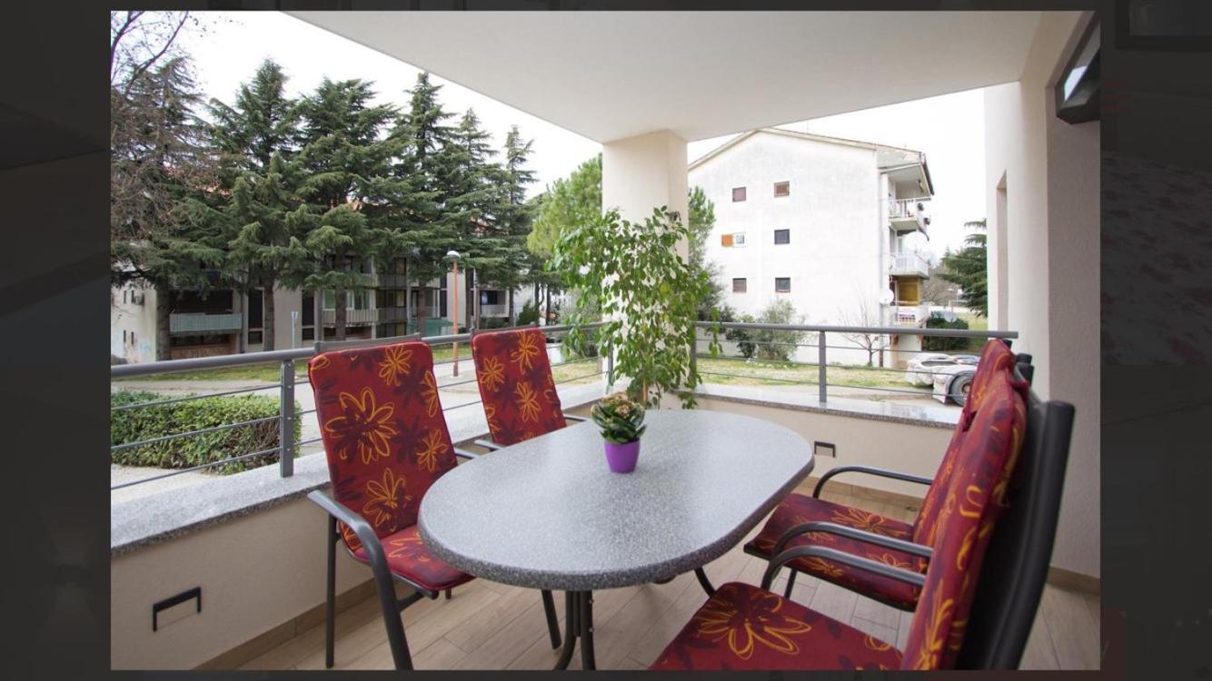 Adria Apartments 포레치 외부 사진
